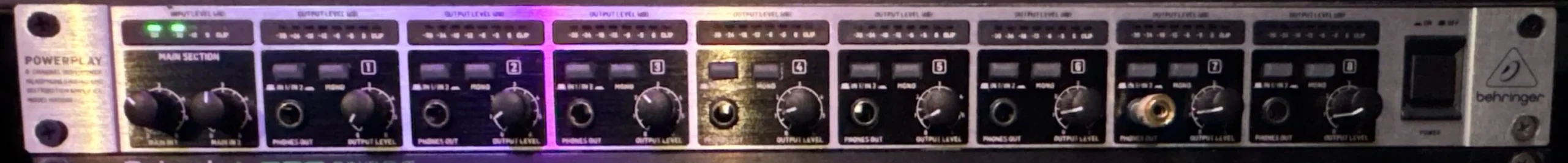 BehringerPowerplayHA8000x2-dressyn'studio-studioenregistrement-beziers
